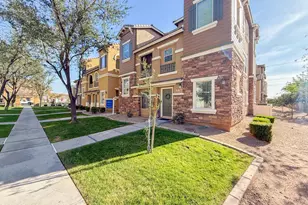 164 W Commerce Ct, Gilbert, AZ 85233 - Photo 1