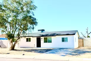 8042 S 25th St, Phoenix, AZ 85042 - Photo 1