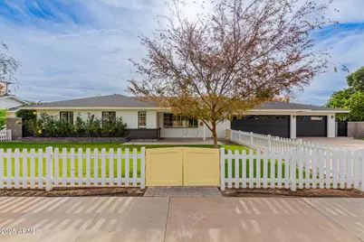 5001 E Mitchell Drive, Phoenix, AZ 85018 - Photo 1