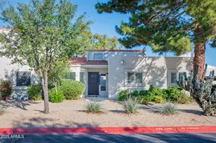 3072 E Cannon Dr, Phoenix, AZ 85028 - Photo 1