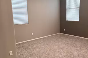 8130 W Groom Creek Rd, Phoenix, AZ 85043 - Photo 11