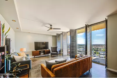 207 W Clarendon Avenue #20B, Phoenix, AZ 85013 - Photo 1