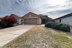 1223 W Desert Seasons Dr, San Tan Valley, AZ 85143 - Photo 1