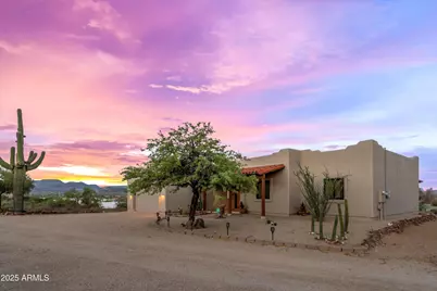 33413 N 10th Street, Phoenix, AZ 85085 - Photo 1
