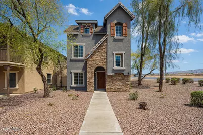 5744 S 21st Place, Phoenix, AZ 85040 - Photo 1