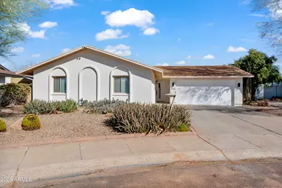 8608 E Whitton Avenue, Scottsdale, AZ 85251 - Photo 1