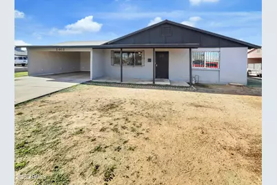 2002 N 58th Avenue, Phoenix, AZ 85035 - Photo 1