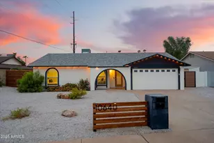 10640 S 44th St, Phoenix, AZ 85044 - Photo 1