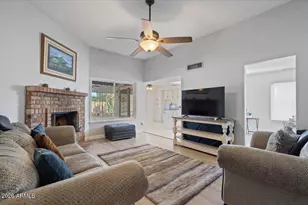 1920 E Saint Catherine Ave, Phoenix, AZ 85042 - Photo 1