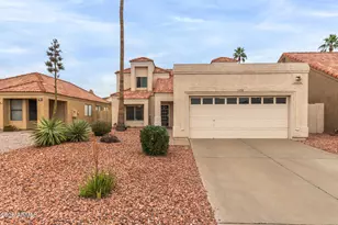 3938 E Graythorn St, Phoenix, AZ 85044 - Photo 1