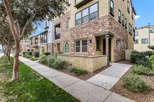 2743 S Balsam Dr, Gilbert, AZ 85295 - Photo 1