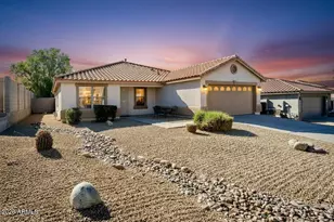 10561 W Louise Dr, Peoria, AZ 85383 - Photo 1