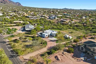 4979 E Pioneer St, Apache Junction, AZ 85119 - Photo 3