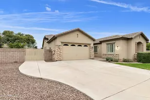 18495 E Lark Dr, Queen Creek, AZ 85142 - Photo 1
