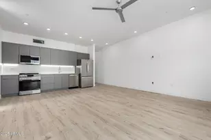531 E Willetta St, Phoenix, AZ 85004 - Photo 1