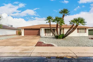 10510 W Concho Cir, Sun City, AZ 85373 - Photo 1