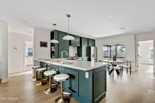 2941 E Cheery Lynn Rd, Phoenix, AZ 85016 - Photo 1