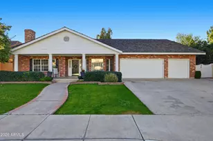 2562 S Salida Del Sol, Mesa, AZ 85202 - Photo 1