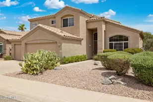 15825 South 1st Avenue, Phoenix, AZ 85045 - Photo 1