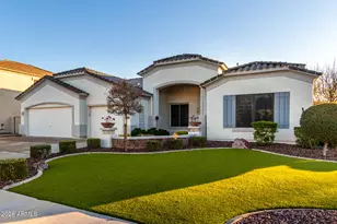 2705 S Tucana Ct, Gilbert, AZ 85295 - Photo 1