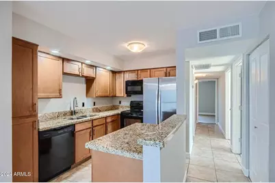 1241 E Medlock Drive #210, Phoenix, AZ 85014 - Photo 1