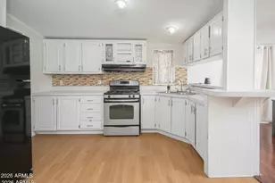 8601 N 71st Ave, Glendale, AZ 85301 - Photo 7