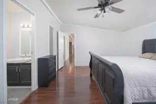 8601 N 71st Ave, Glendale, AZ 85301 - Photo 11