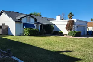 321 W Montoya Ln, Phoenix, AZ 85027 - Photo 1