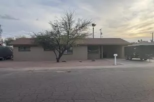 1131 E Trinity Pl, Casa Grande, AZ 85122 - Photo 1