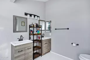 1832 S River Dr, Tempe, AZ 85281 - Photo 27