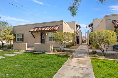 2245 N Dayton Street #Apt 4, Phoenix, AZ 85006 - Photo 1