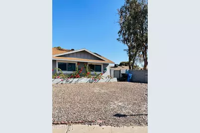 3720 W Mauna Loa Lane #Studio, Phoenix, AZ 85053 - Photo 1