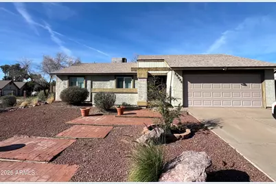 10038 S 46th Place, Phoenix, AZ 85044 - Photo 1