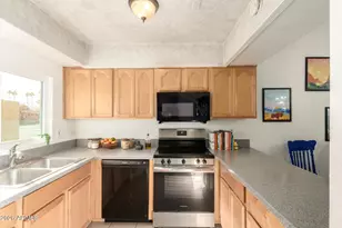 915 S Hacienda Dr, Tempe, AZ 85281 - Photo 11