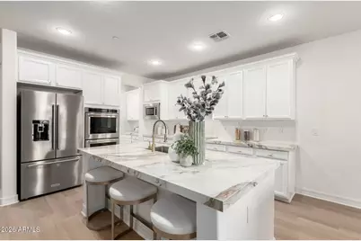22172 N 94th Lane, Peoria, AZ 85383 - Photo 1