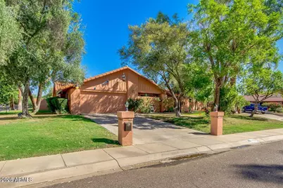1756 W Echo Lane, Phoenix, AZ 85021 - Photo 1