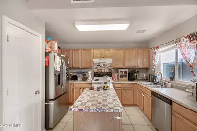 10391 W Catalina Drive, Arizona City, AZ 85123 - Photo 11