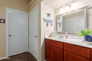 6319 W Mercer Ln, Glendale, AZ 85304 - Photo 15