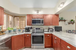 6319 W Mercer Ln, Glendale, AZ 85304 - Photo 11