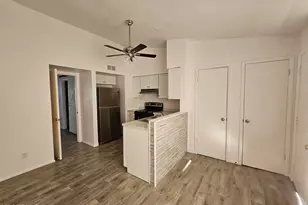 302 S Westfall Ave, Tempe, AZ 85281 - Photo 1