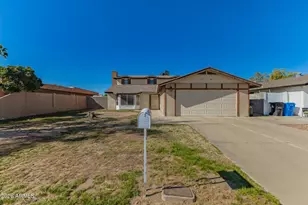 12812 N 38th Way, Phoenix, AZ 85032 - Photo 1