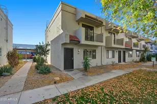 18239 N 40th St, Phoenix, AZ 85032 - Photo 1