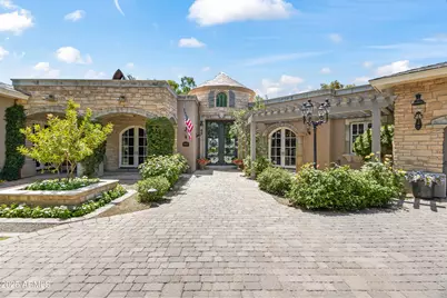 8660 N Morning Glory Road, Paradise Valley, AZ 85253 - Photo 1