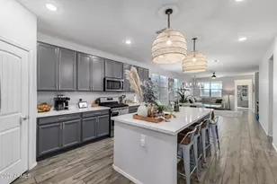 2929 W Laredo Ln, Phoenix, AZ 85085 - Photo 11