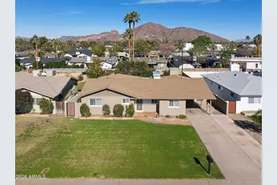 5438 E Pinchot Avenue, Phoenix, AZ 85018 - Photo 1