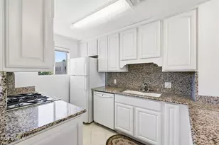 6125 E Indian School Rd, Scottsdale, AZ 85251 - Photo 23