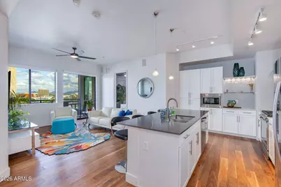3131 N Central Avenue #6010, Phoenix, AZ 85012 - Photo 1