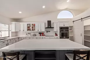 13918 N 78th Ave, Peoria, AZ 85381 - Photo 11