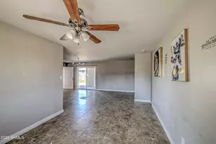 3824 W Shangri La Rd, Phoenix, AZ 85029 - Photo 17