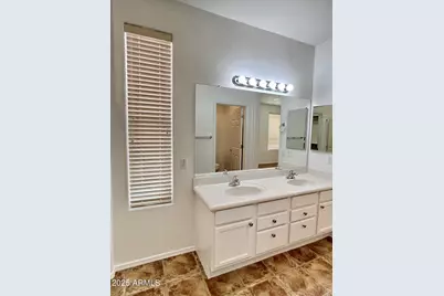 4707 E Carob Drive, Gilbert, AZ 85298 - Photo 15